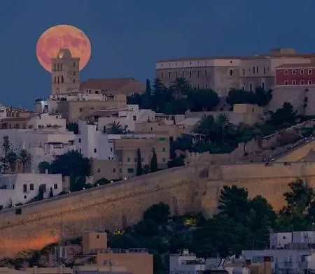 Amasana - Your Sanctuary Of Peace In Ibiza - 6 Br *